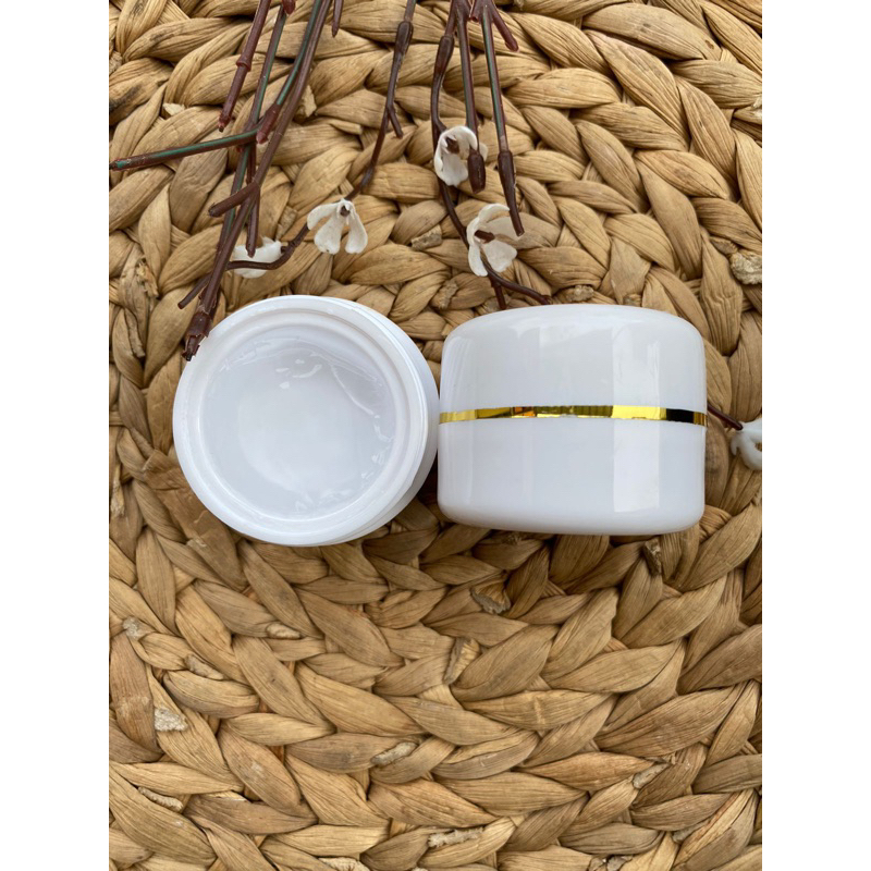 pelembab ceramide moist 5x ceramide
