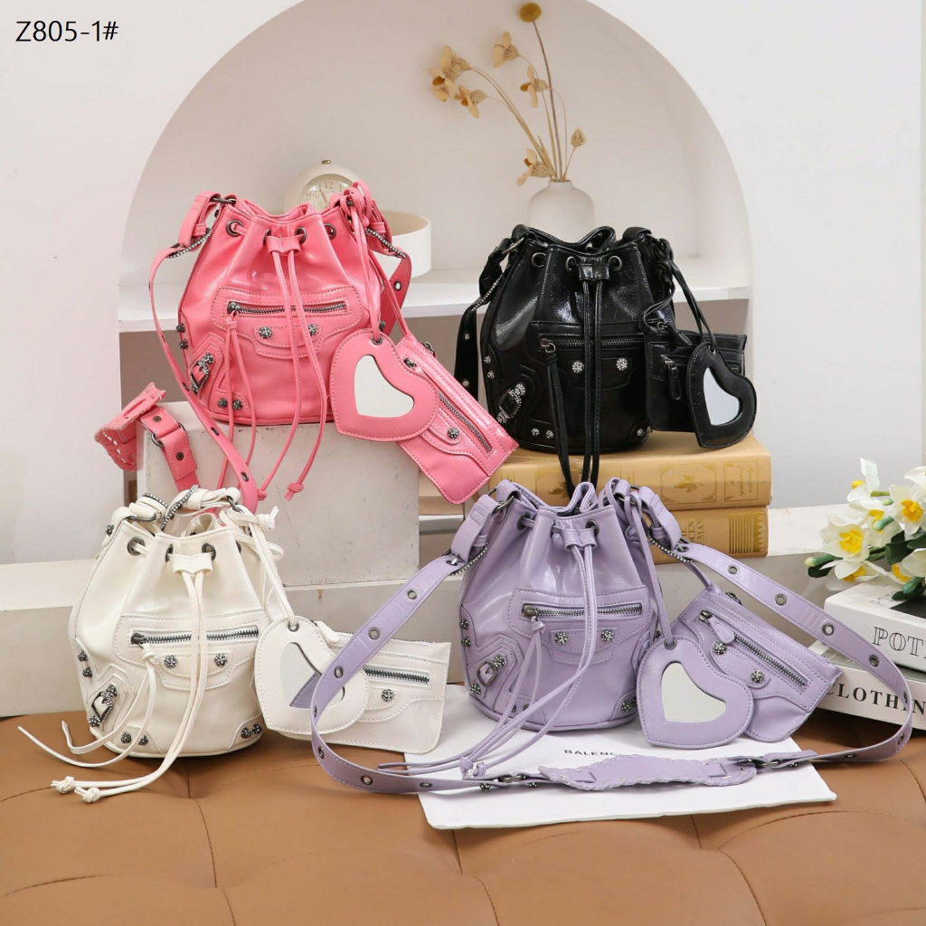 B Z085-1 XS Leather Bucket Bag