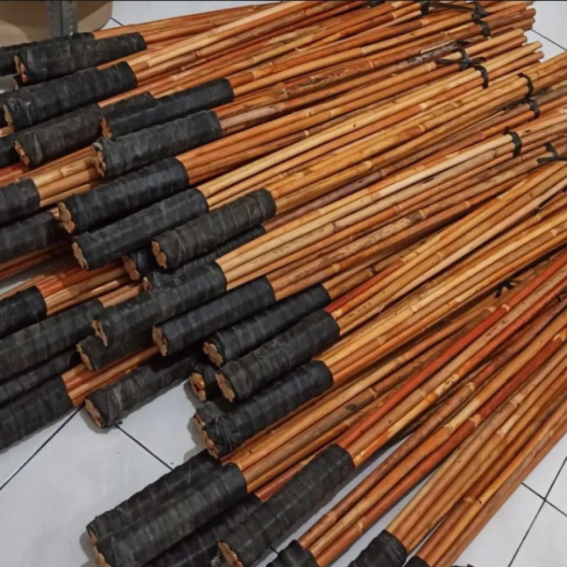 Rotan pengaduk adonan martabak