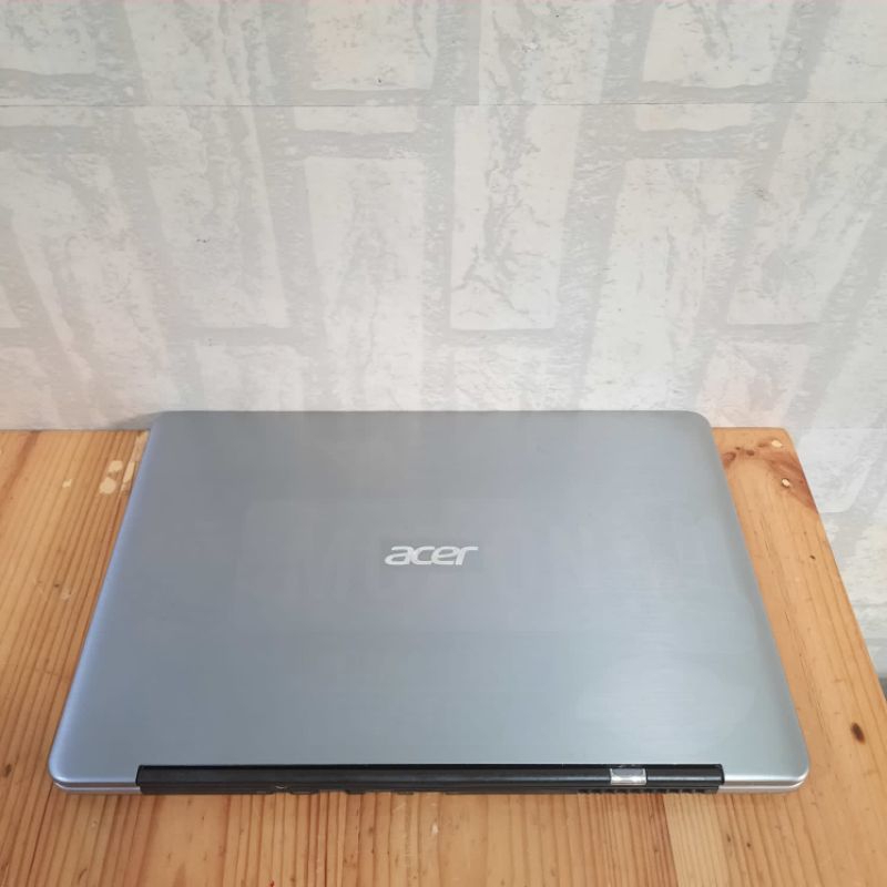 Laptop Acer Aspire S3 intel Cor i5 Ram 4GB/500GB HDD layar 14 inch bezel slim windows 10