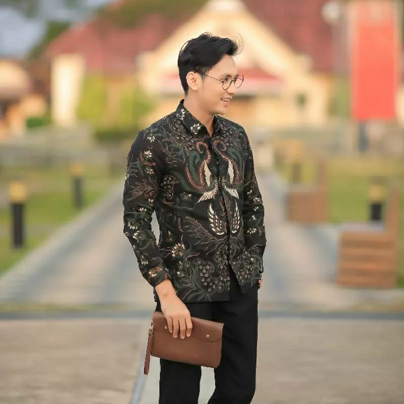 Gurdo Ijo Batik Pria Slimfit Katun Halus Premium