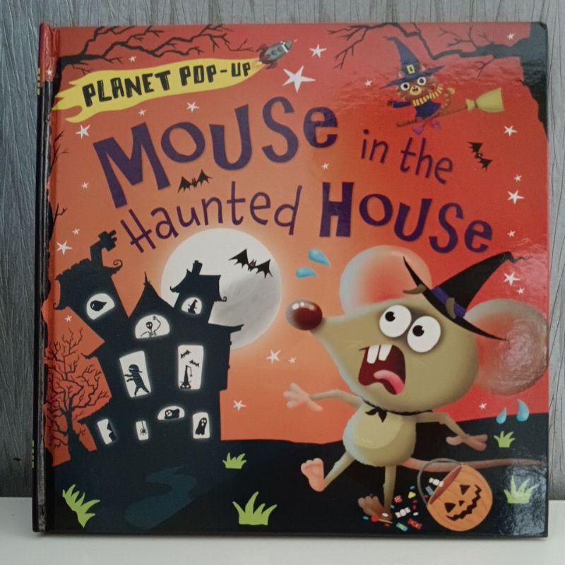 Planet pop-up. Mouse in the Haunted House