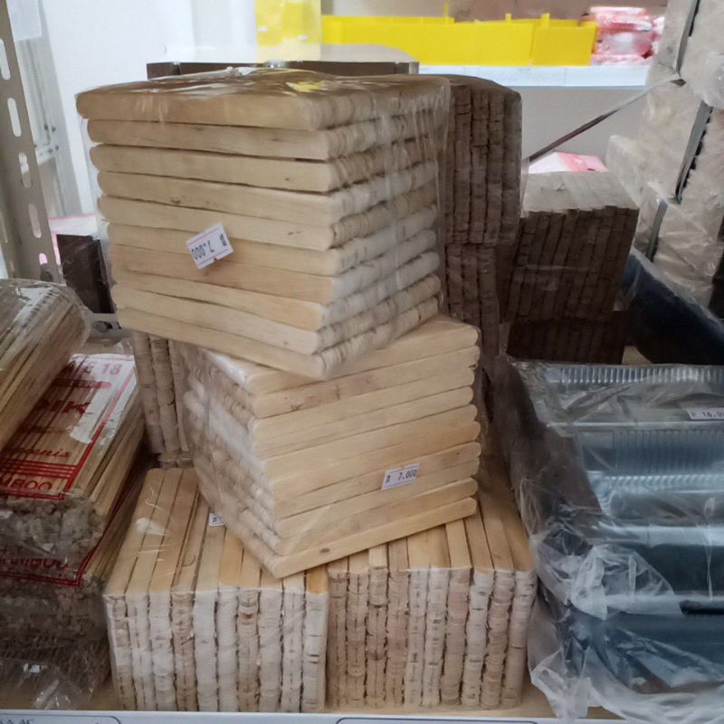 

Stik es krim (stick ice cream) untuk es krim atau untuk bahan prakarya/kerajinan tangan