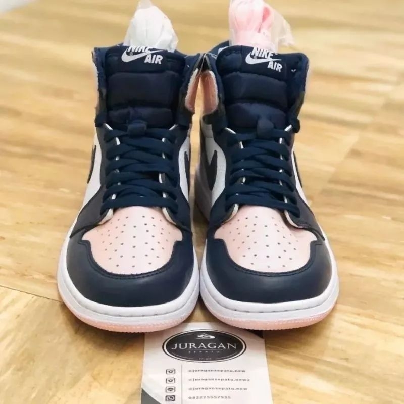 Nike Air Jordan 1 Retro High OG &quot;Atmosphere&quot;