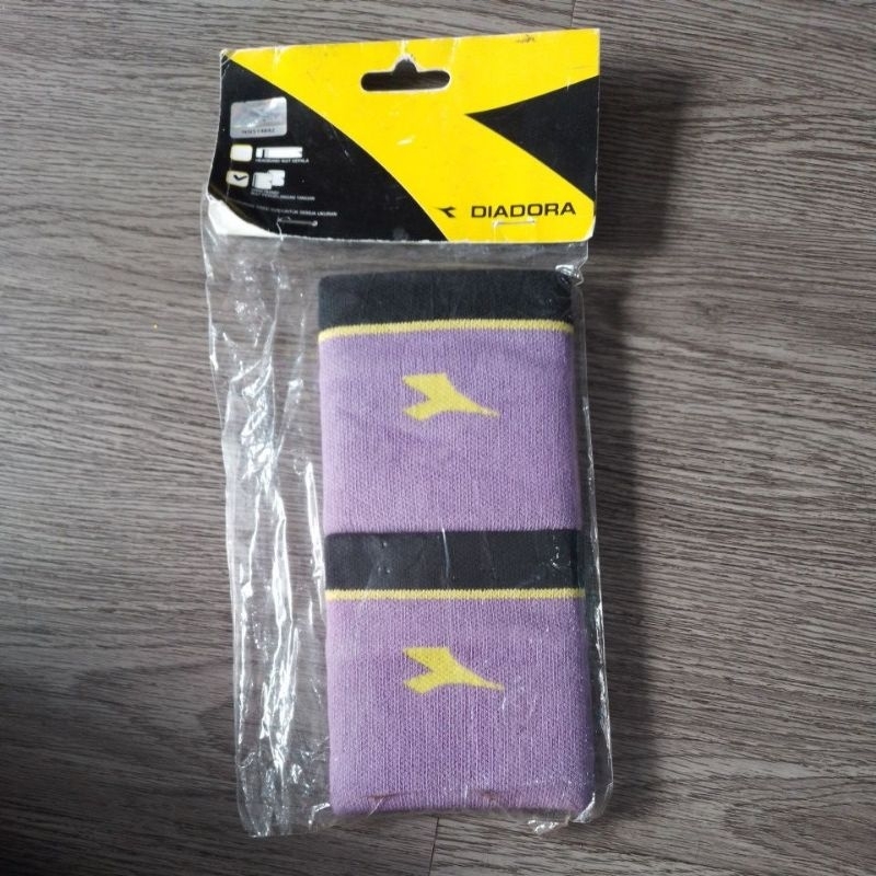 wristband diadora