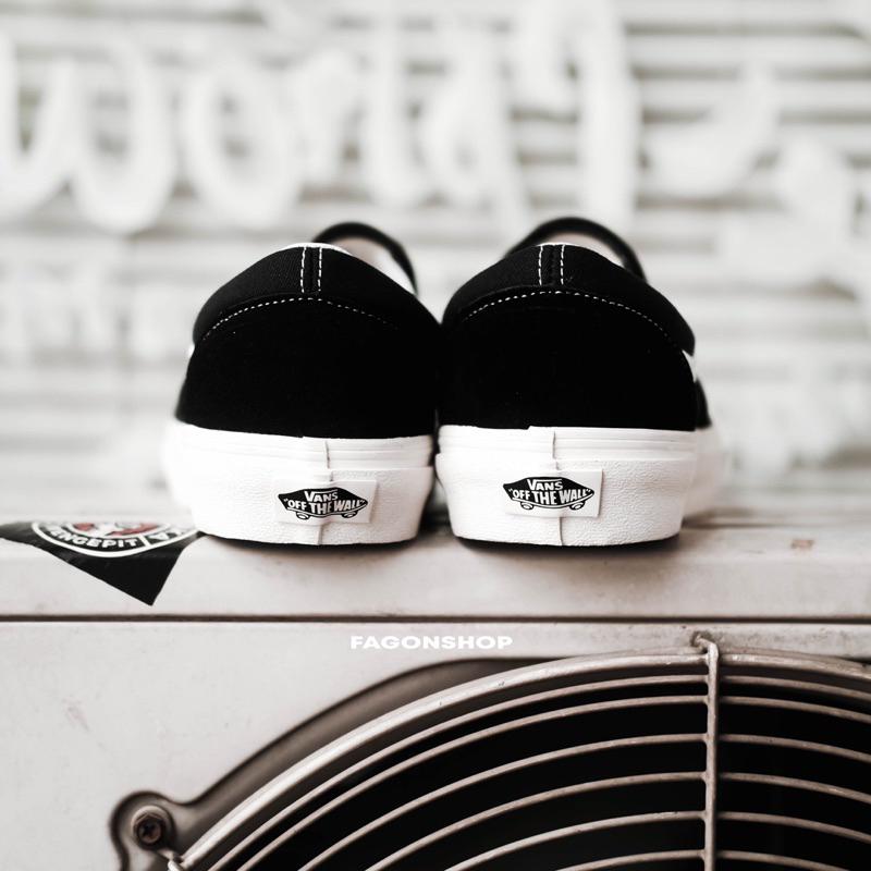 V4NS SLIP-ON SIDESTRIPES BLACK/WHITE ORIGINAL 100%