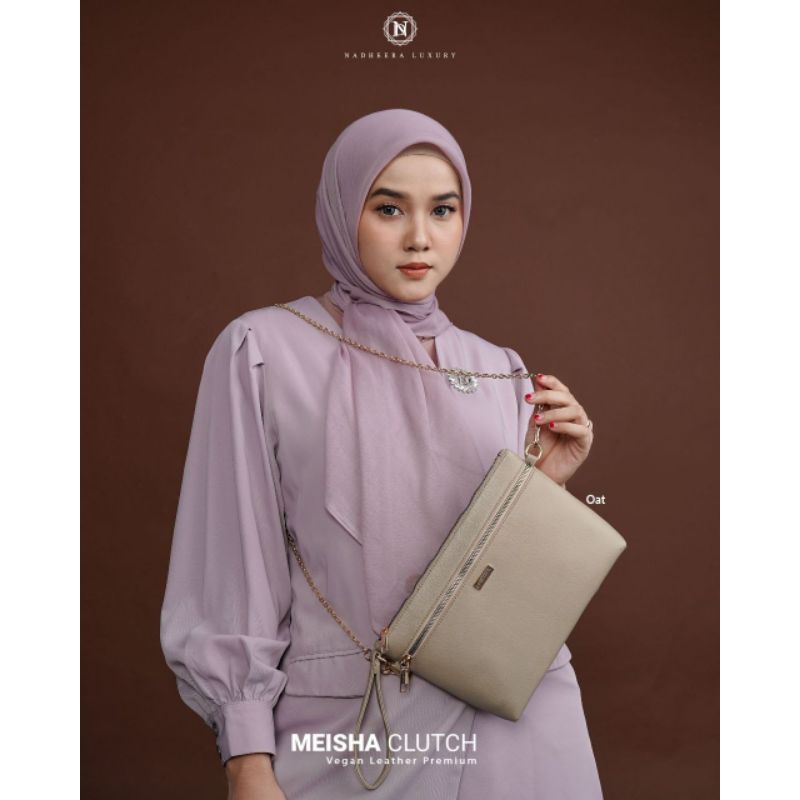 Meisha clutch by Nadheera Luxury Ori