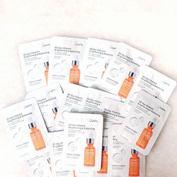 JUMISO All Day Vitamin Brightening &amp; Balancing Facial Serum sachet sample 1ml