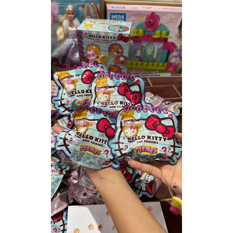 

Hello Kitty Sanrio And Friends Surprise Blind Bag Mini Figure