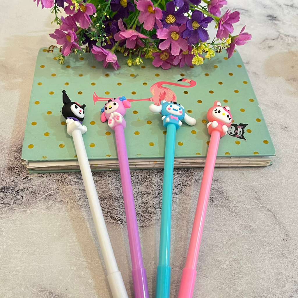 

Pen Gel Motif SANRIO Costum Spesial Kuromi Melody tinta hitam Harga Murah / Pulpen Gel Sanrio Favorit Anak Best Seller Terlaris ready 4 varian Alat Tulis Kekinian bisa COD