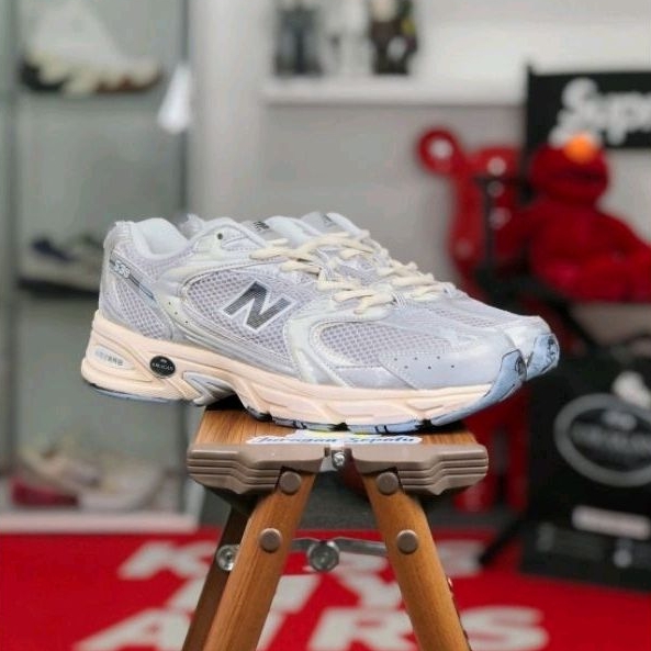 New Balance 530 &quot;Vintage Metallic Silver&quot;