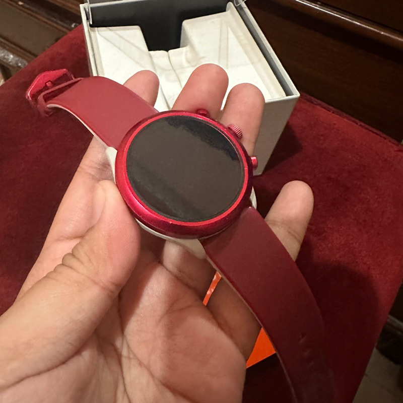 Preloved Smart Watch Foss*l  FTW4033 43MM Red Silicone