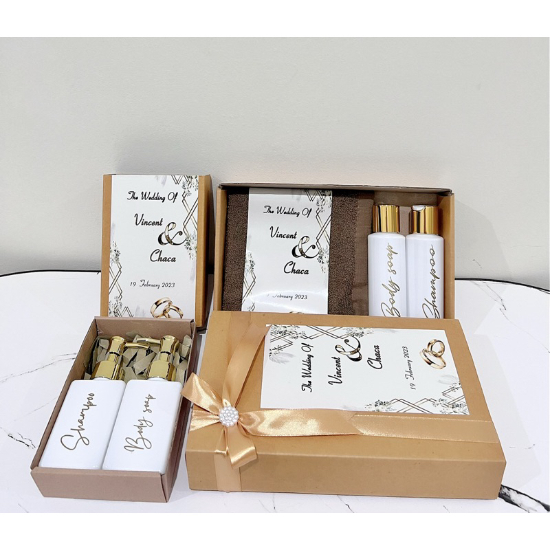 souvenir wedding Hard box coklat , sovenir pernikahan set botol tempat sabun cair gold luxury aesthetic bottle refill soap