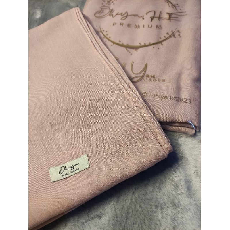 Hijab Segi Empat Vanilla By DhiyaHF
