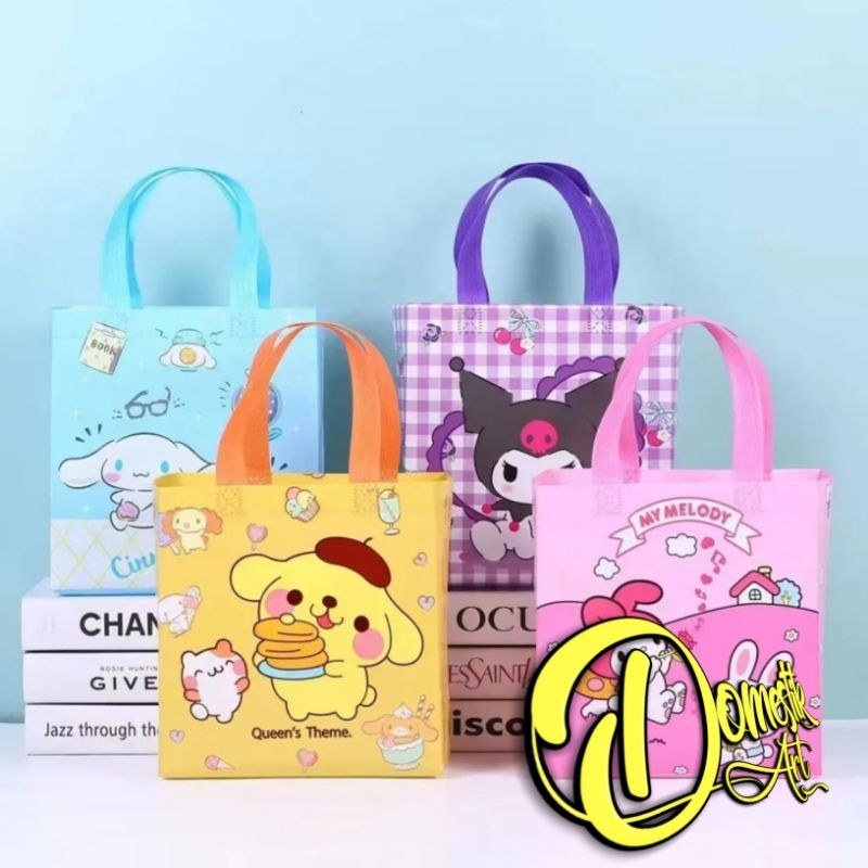 

TAS GOODIE BAG MOTIF SANRIO CINNAMOROL MELODY KUROMI /Tas Souvenir Ulang Tahun Anak karakter / tas Goodie Bag / Tas Ultah anak anak