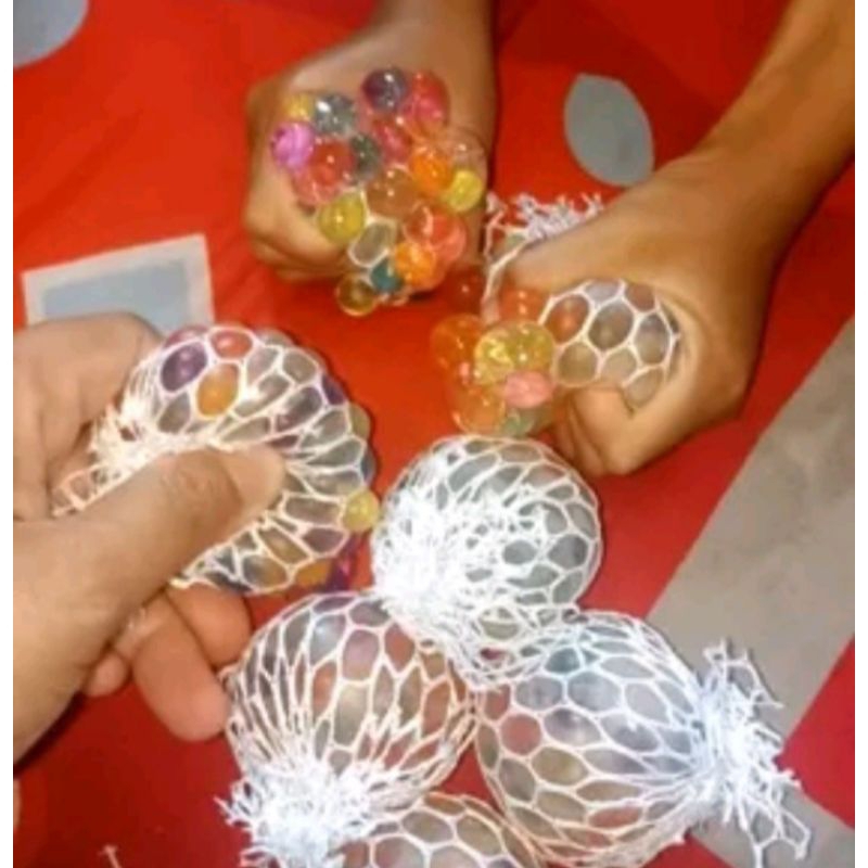 Mainan Squisy ball rainbow