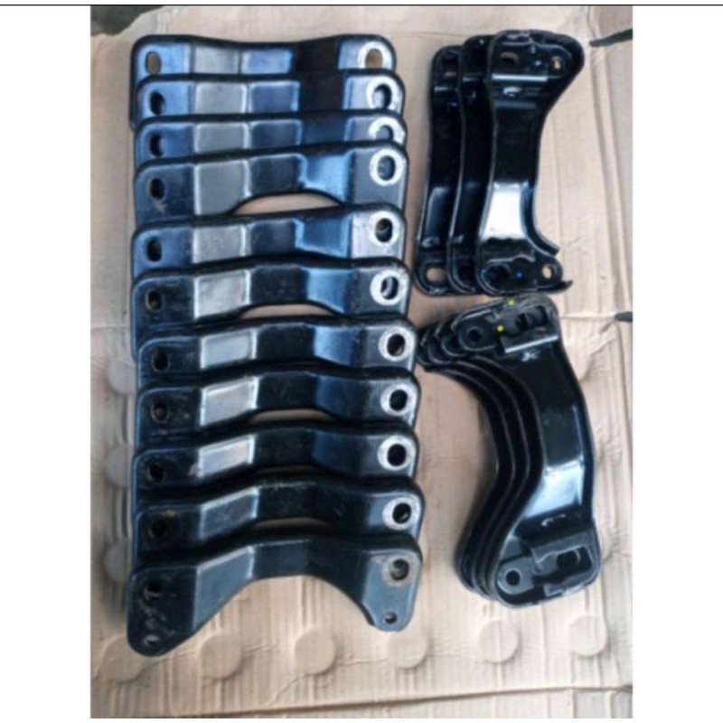 dudukan KENALPOT breket kenalpot tahanan dudukan KENALPOT motor yamaha mio sporty mio lama mio soul
