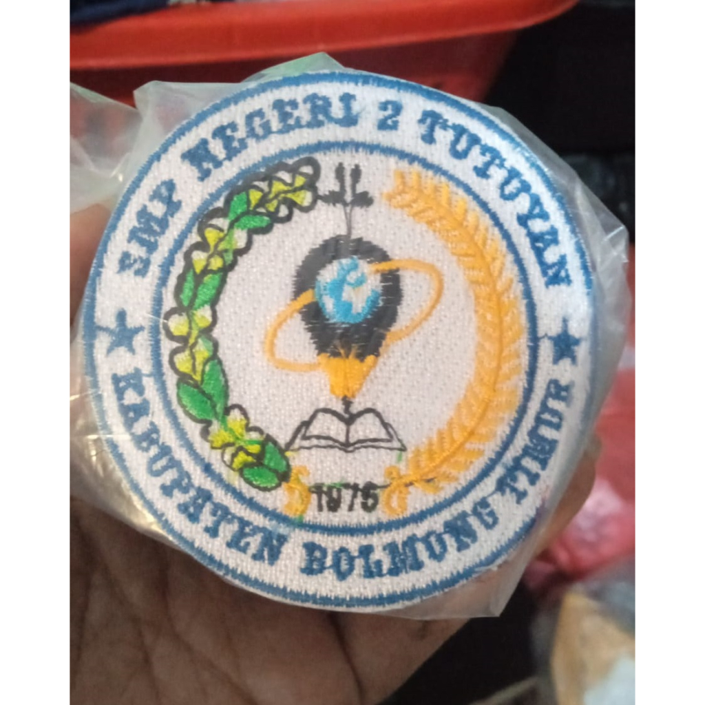 Badge Logo Sekolah custome (bordir)