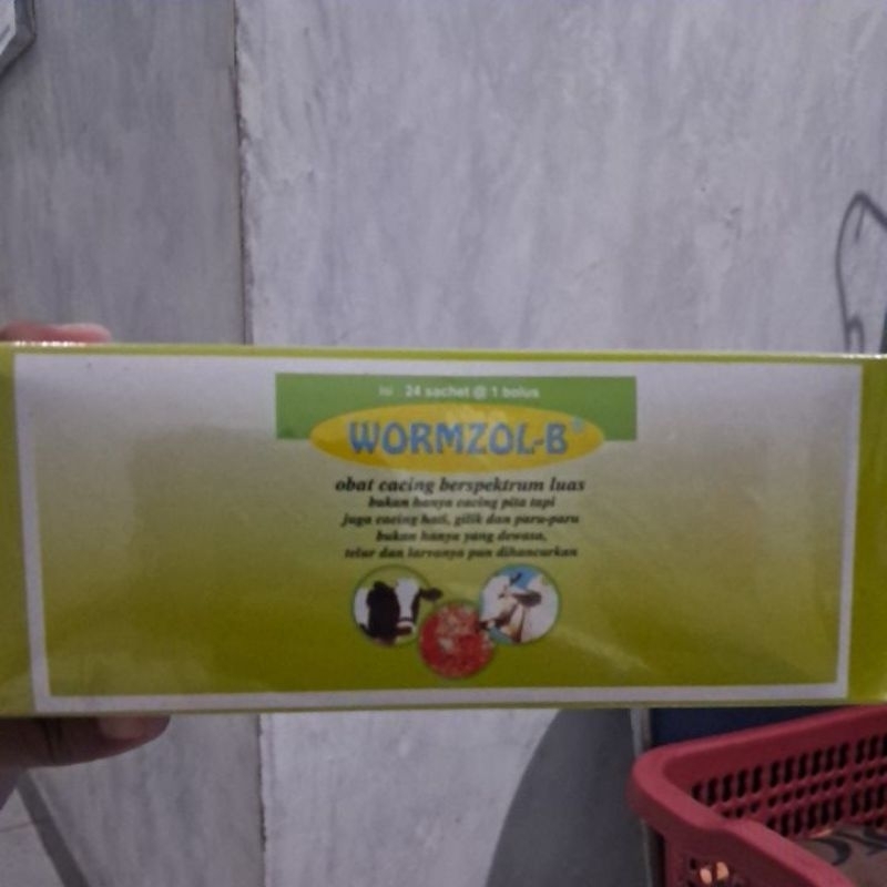 wormzole bolus 1 kaplet obat cacing spektrum luas untuk kambing sapi domba kerbau