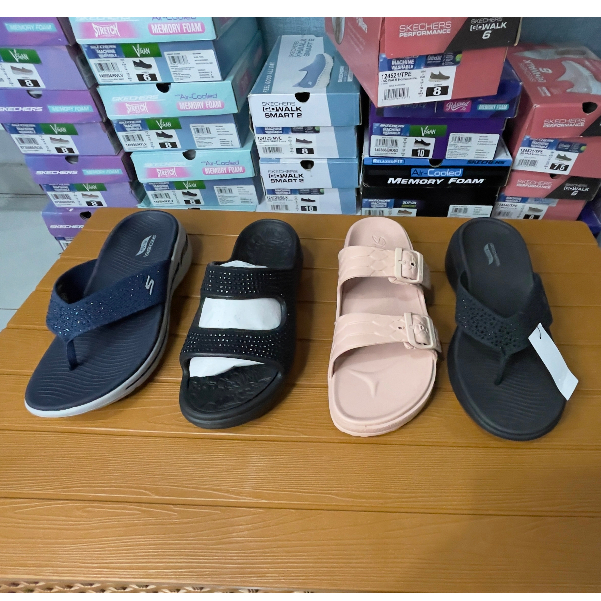 Sandal Wanita Skechers Go Walk