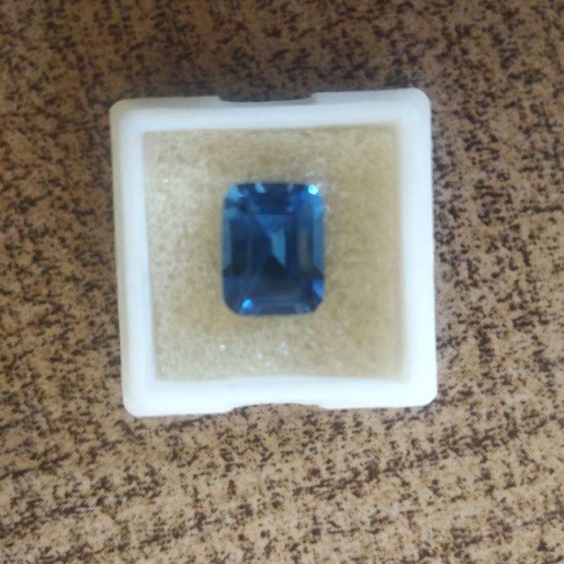 batu permata  Aquamarine natural