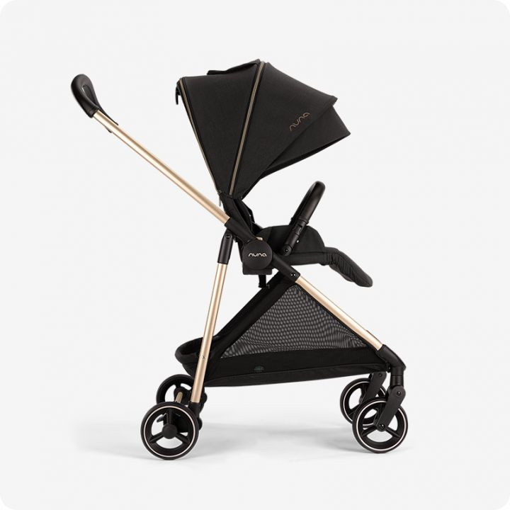 NUNA IXXA LIGHTWEIGHT REVERSIBLE STROLLER