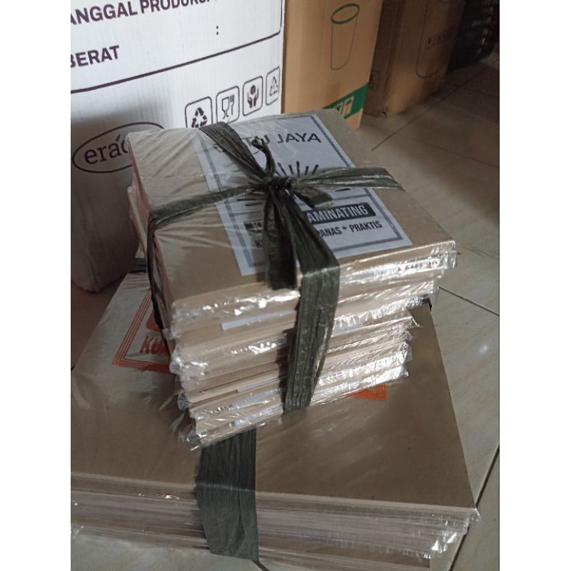 

kertas minyak/bungkus nasi/kertas laminating isi 100