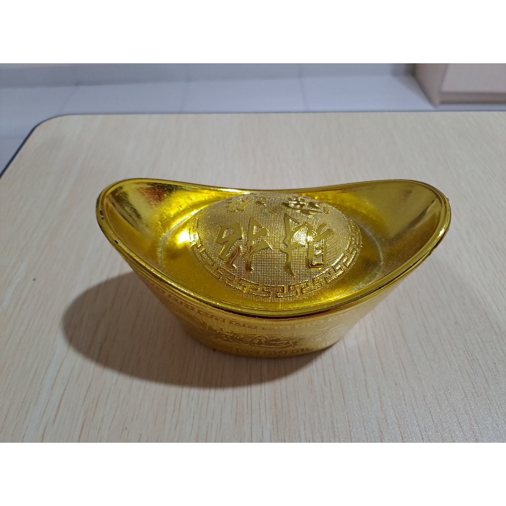 Hiasan dekorasi imlek uang emas