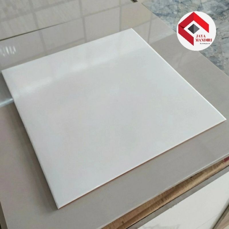 Keramik Lantai Putih Polos 40x40 Kw1