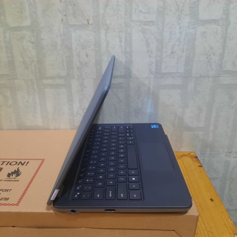 Notebook Dell Latitude 3120 Intel Celeron - N5100 Ram 4Gb/64 Os. windows Super sliim ringan simpel