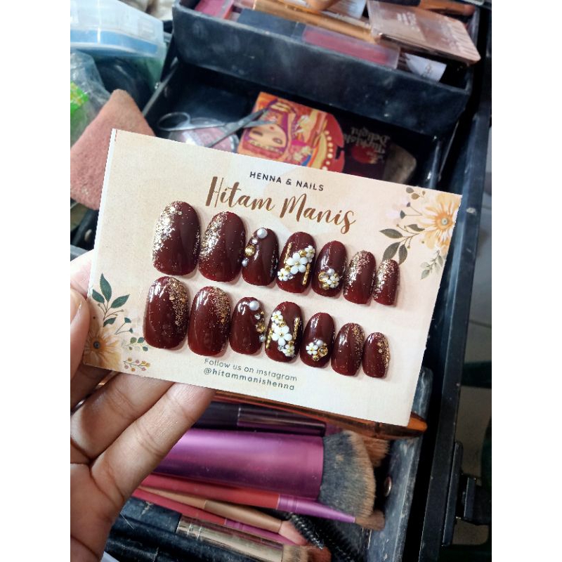 kuku palsu burgundy/ kuku palsu maroon / kuku palsu handmade/ nailart burgundy / nailart maroon