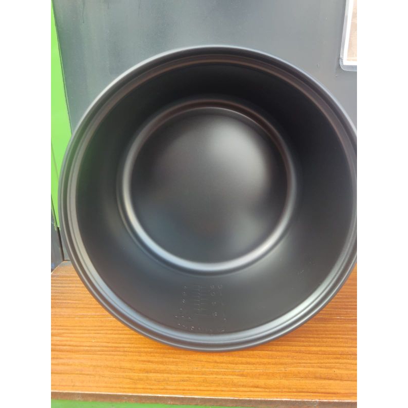 Miyako 1,8 Liter Original Panci Magic Com