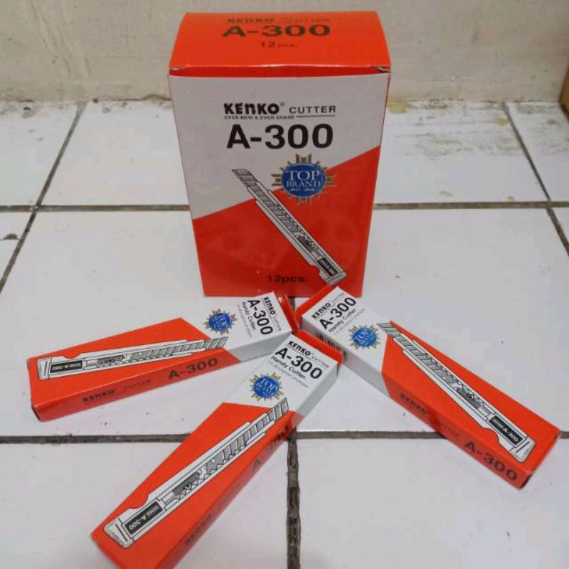 

Cutter A-300 KENKO / Kater Kertas Kecil Kenko