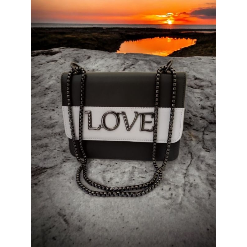 TAS SLEMPANG WANITA MODEL LOVE