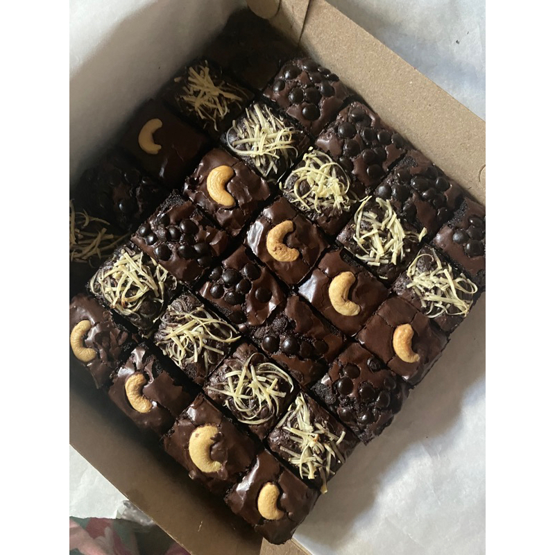 

Fudgy Brownies 20x20 by kue.nyangg