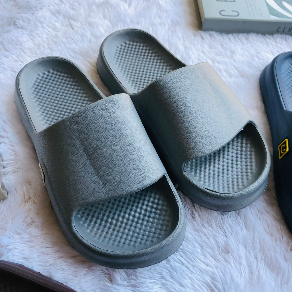 Sandal Selop Full Karet / Sandal Slide Pria Casual / Sandal Distro Keren anti air dan Lentur Sandal Slide Cowok SMILE/Sandal Slip Anti Air/Sendal Selop Anti Licin Karet Tebal Promo Mitra