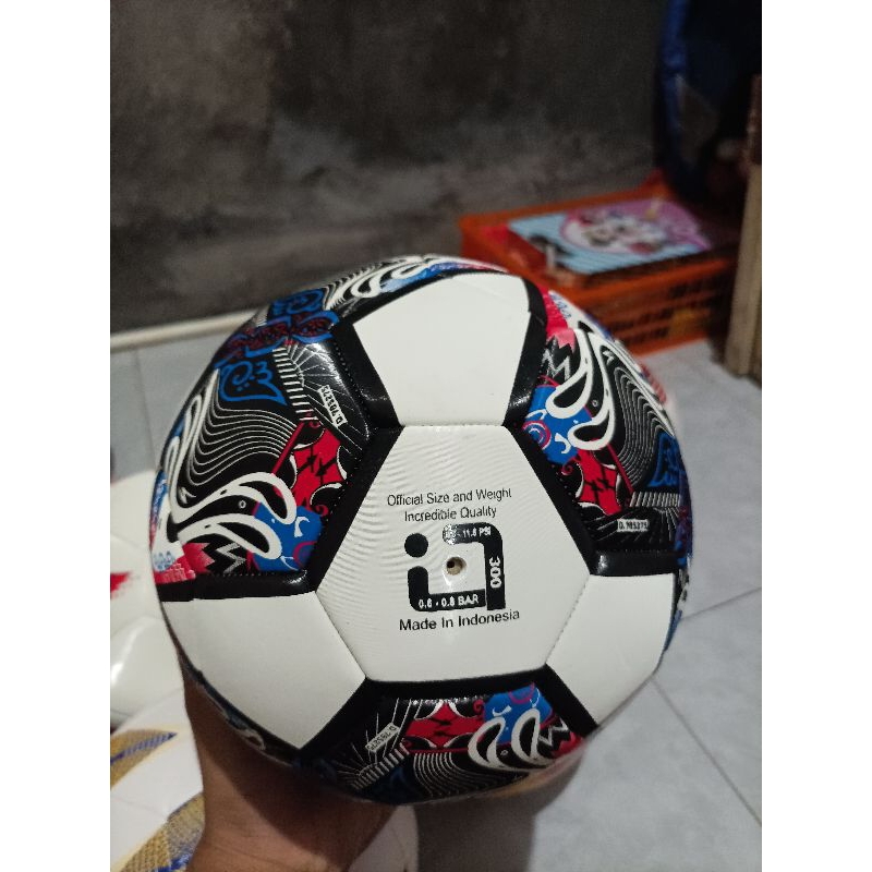 bola lokal Specs batik size 5