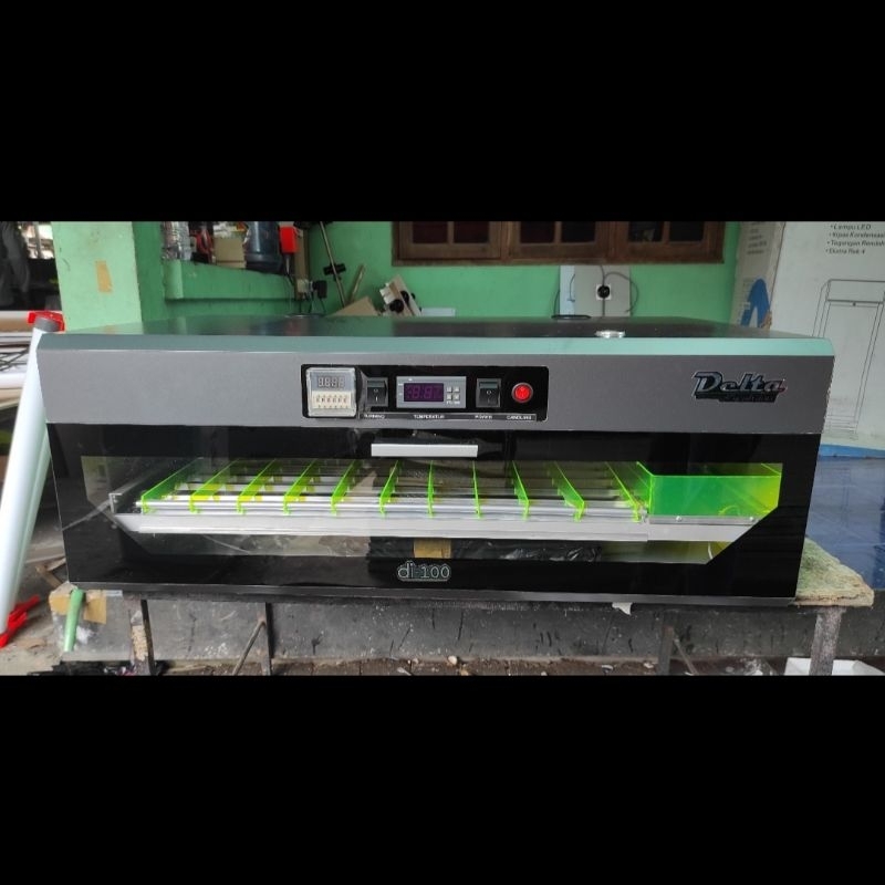 Mesin Tetas Telur Otomatis Delta Incubator Kapasitas 100 Telur