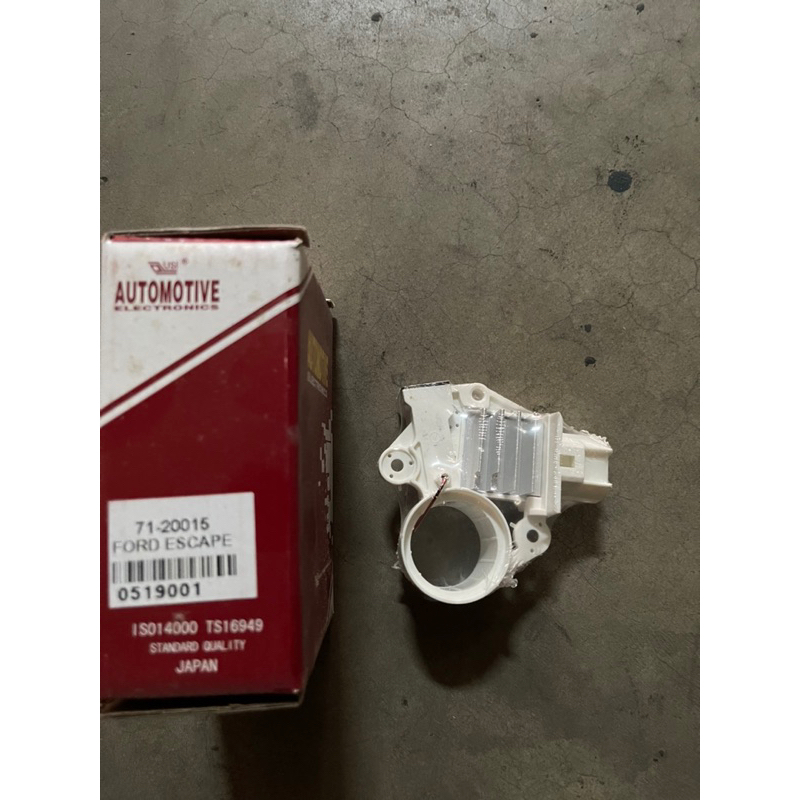 IC REGULATOR FORD ESCAPE 12V