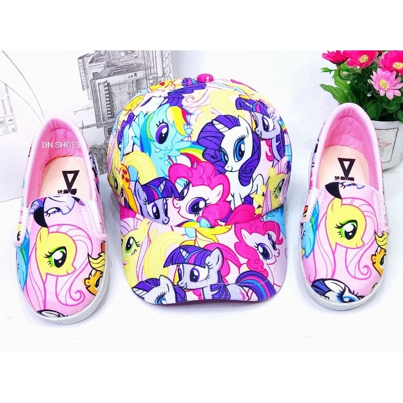 Paket Sepatu Anak Topi Anak Perempuan Sepatu Slip On motif Kuda Poni Pink Family 1- 7 thn