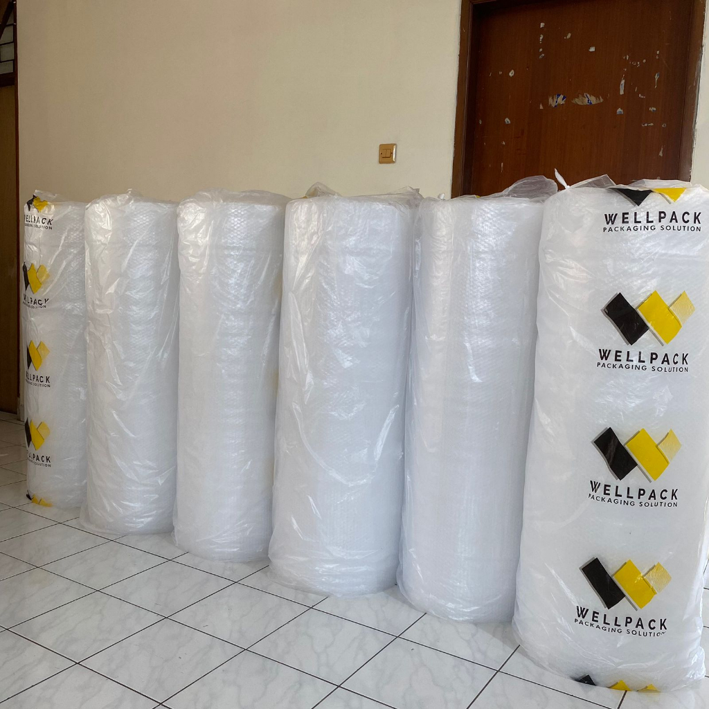 

HJK Bubble Wrap Packing 30x50m 30cm x 50meter Hitam Bening Plastik
