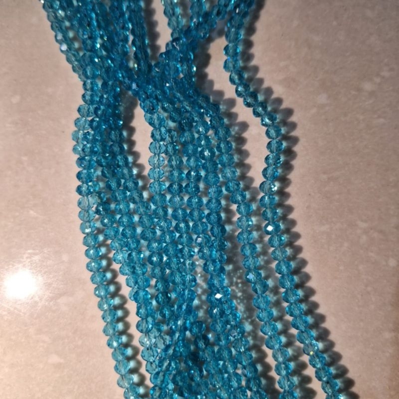 Kristal ceko 4mm (1 string)