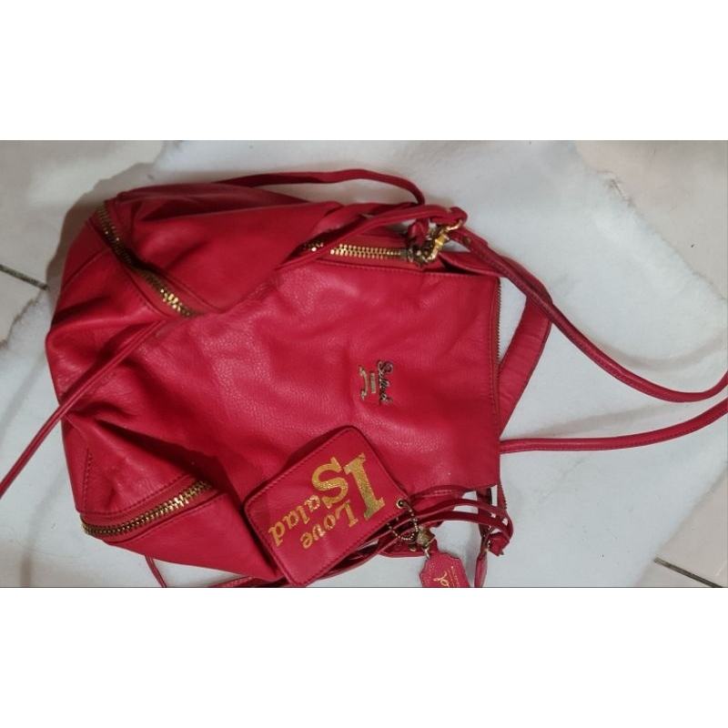 Preloved tas Salad