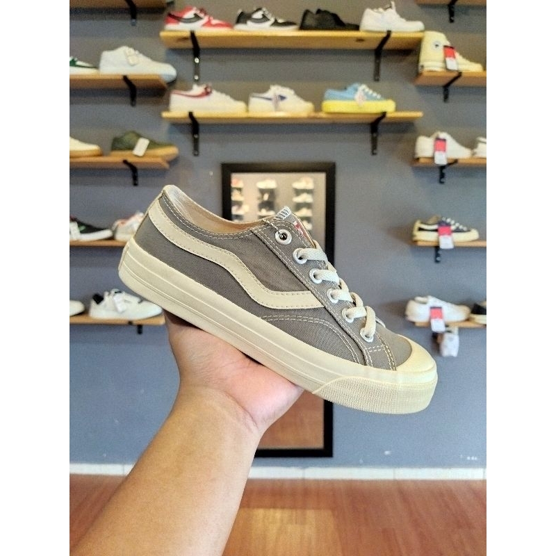 Ventela Public Low Grey BNIB - Sepatu Sneakers