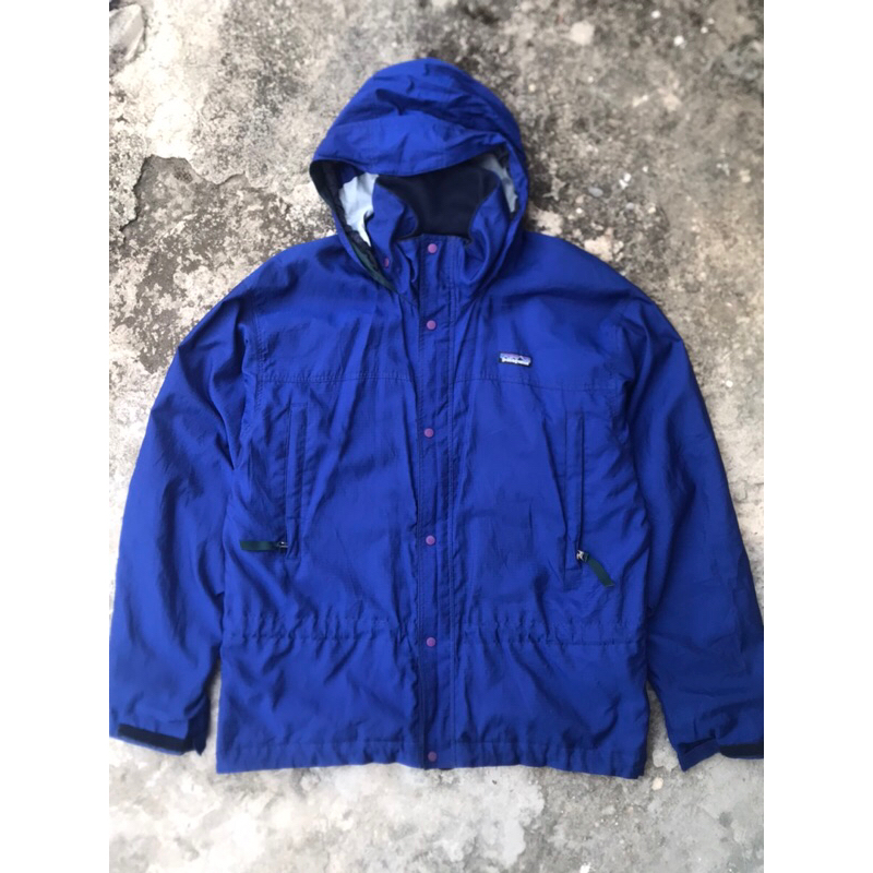 Patagonia outdoor jacket gorpcore
