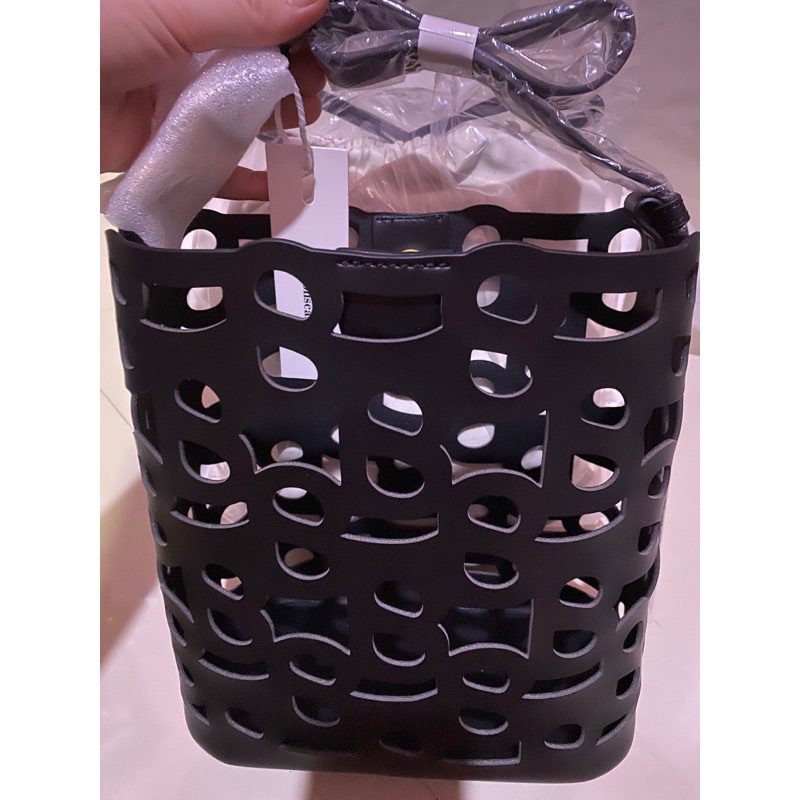 Clea Bucket Bag Buttonscarves NEW
