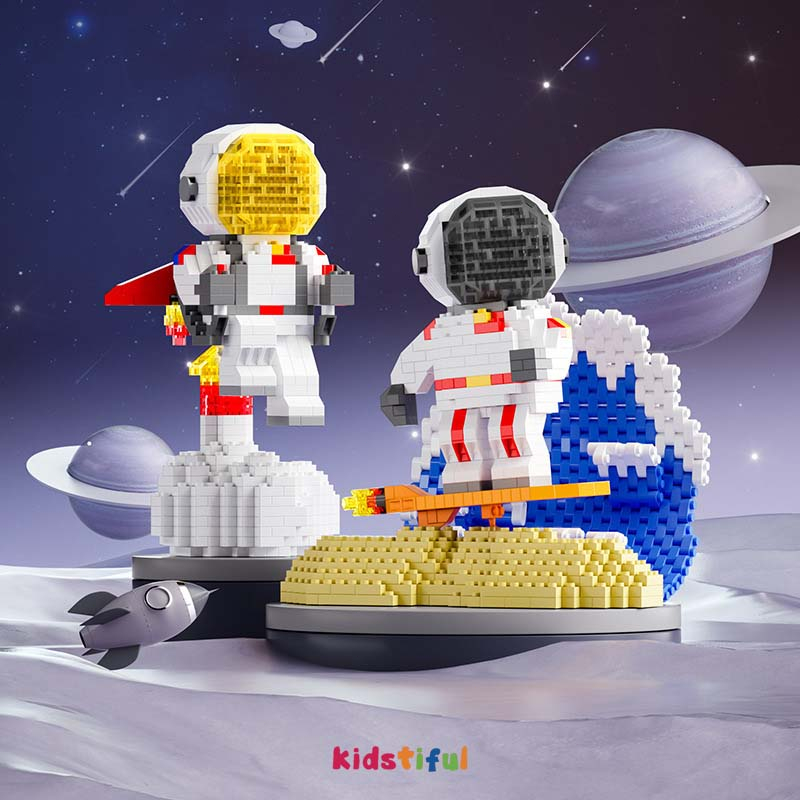 Astronaut Model Miniatur Partikel Kecil Blok DIY Blok Bangunan Bata Kit Anak Mainan Pendidikan Lampu Bercahaya /Dekorasi/Hadiah Ulang Tahun