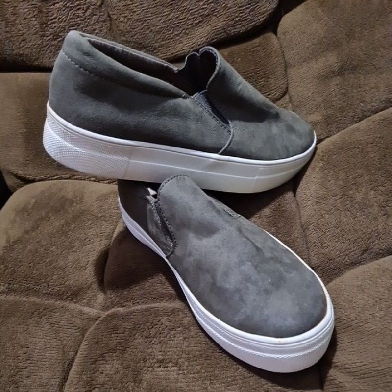 SEPATU BRASH AUTH