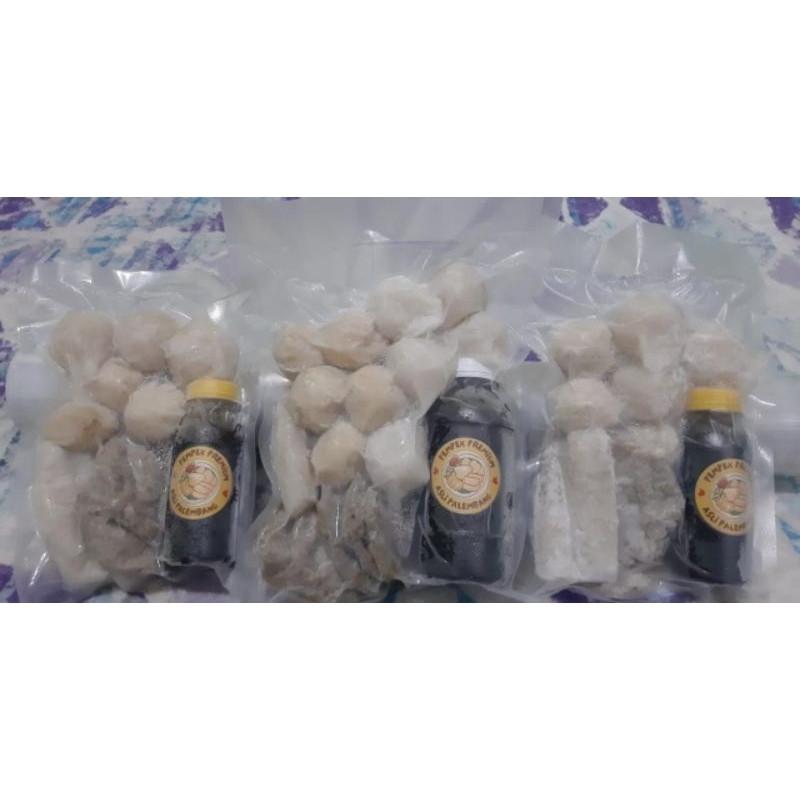 

Pempek premium frozen isi 10