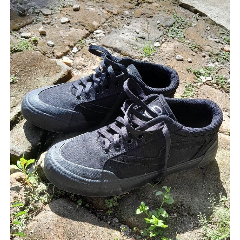 Sepatu Patrobas Cloud Low All Black